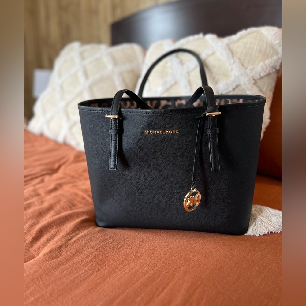 Michael Kors Tote